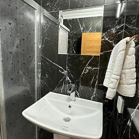 Aparthotel Green Star Pera *